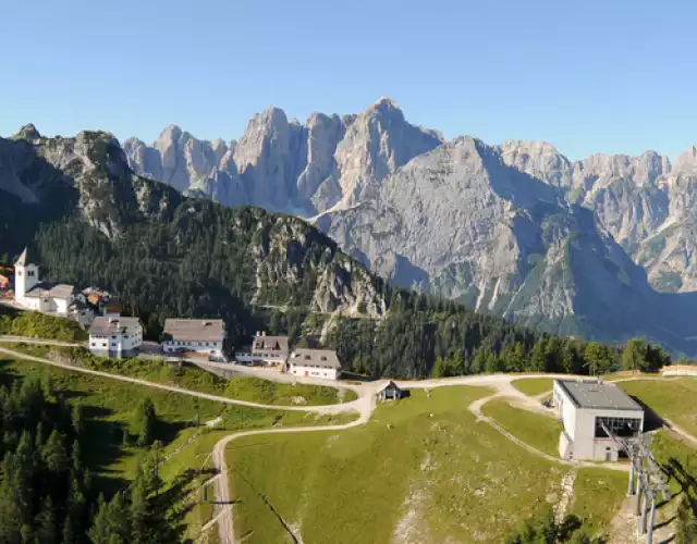 008-lussari-scaled-640x500-crop-50-50.webp